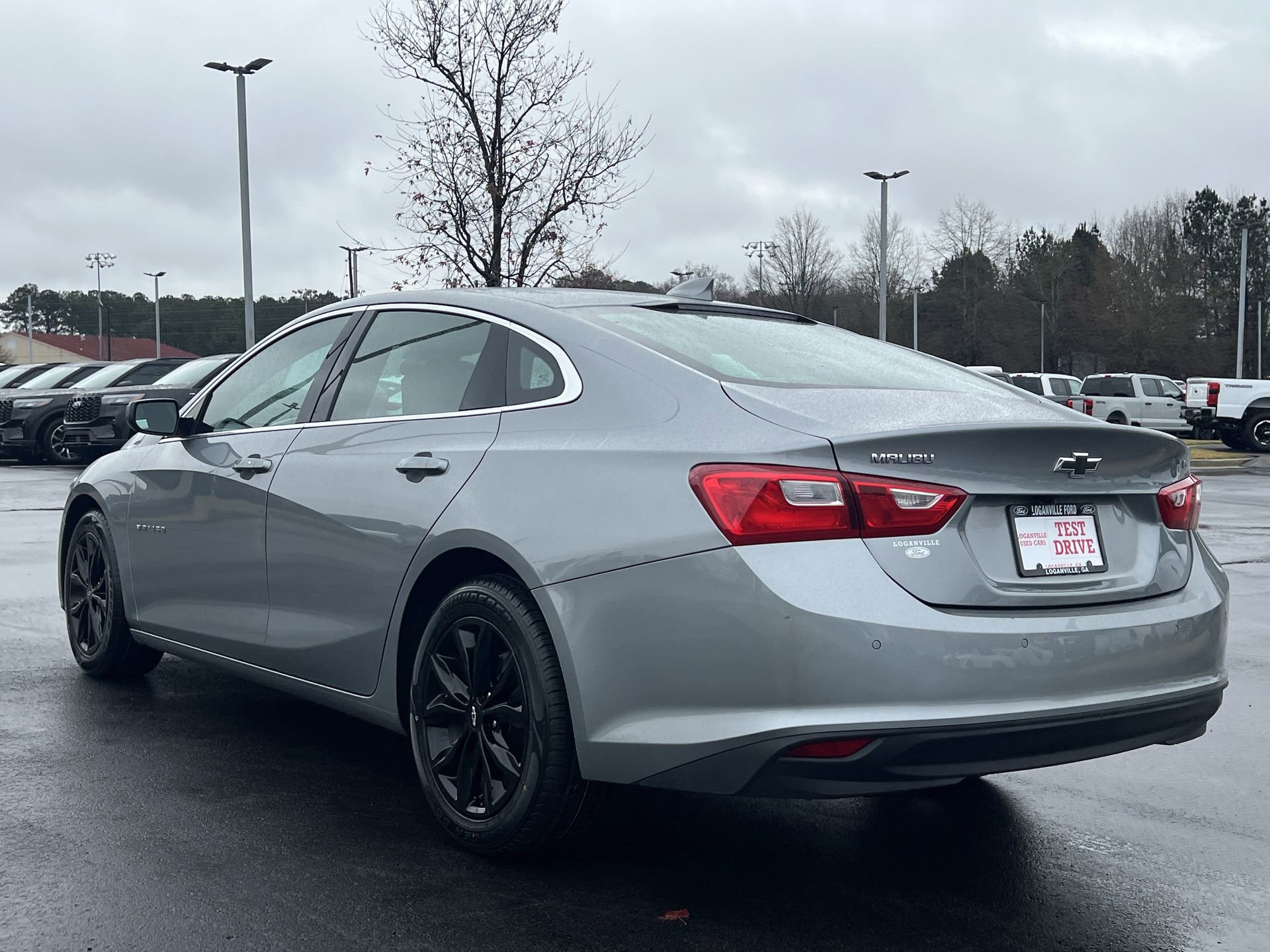 Used 2024 Chevrolet Malibu LT image 2
