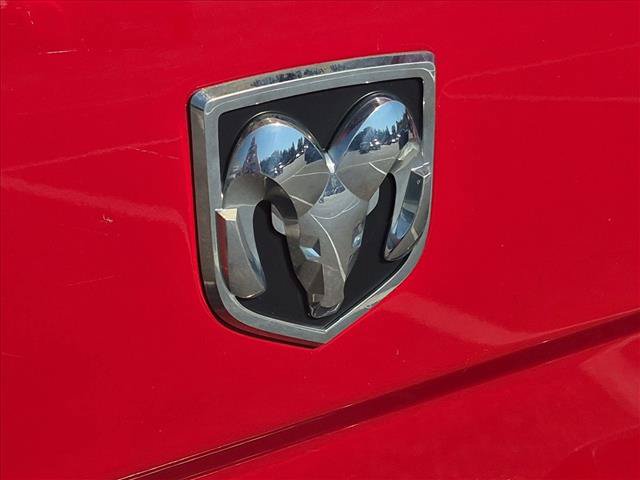Used 2019 RAM 1500 Classic SLT w/ Luxury Group AWD/4WD image 6