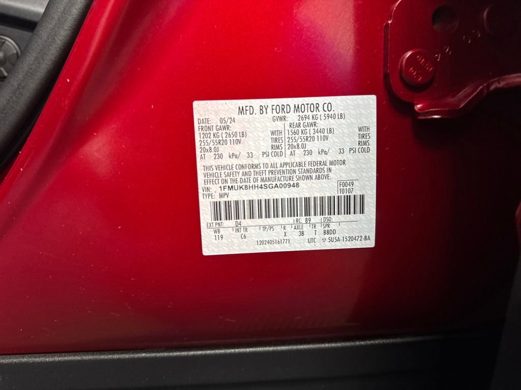 Certified 2025 Ford Explorer Platinum image 38