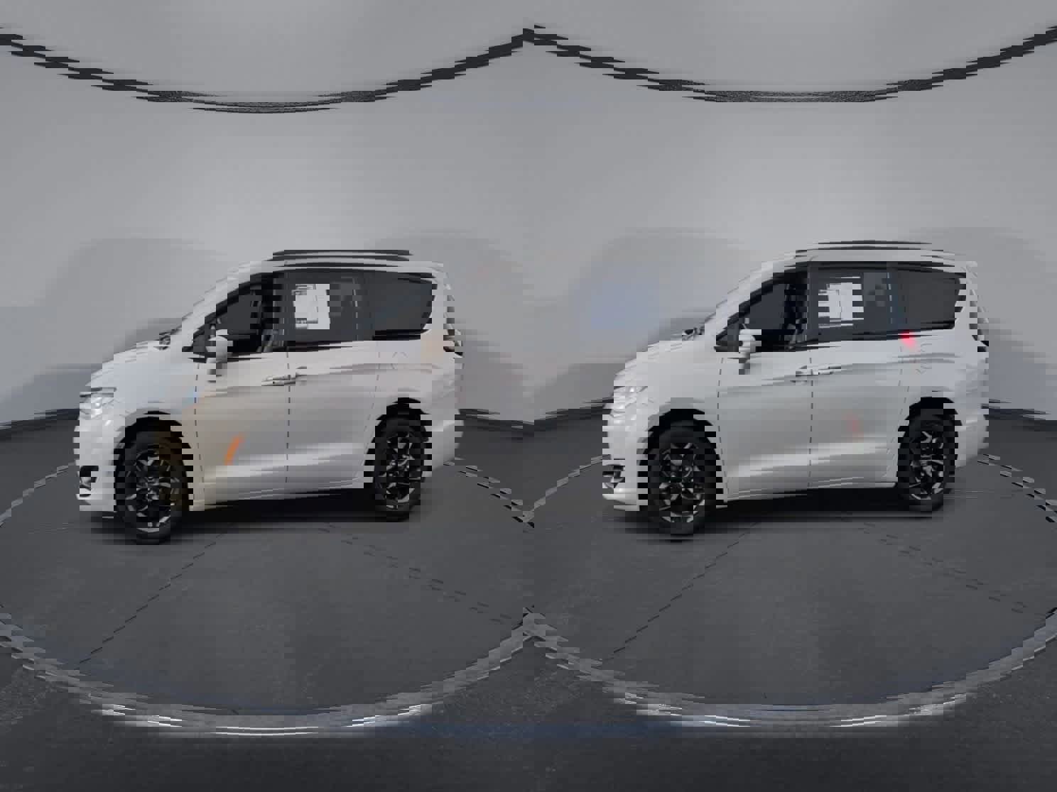 Used 2020 Chrysler Pacifica Touring-L Plus w/ Advanced Safetytec Group image 6