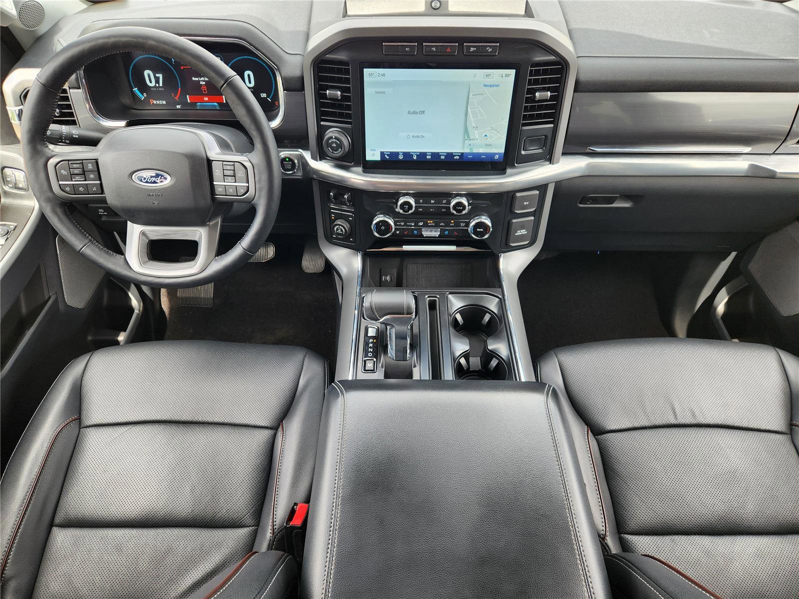 Certified 2022 Ford F150 Lariat w/ Equipment Group 502A High image 25