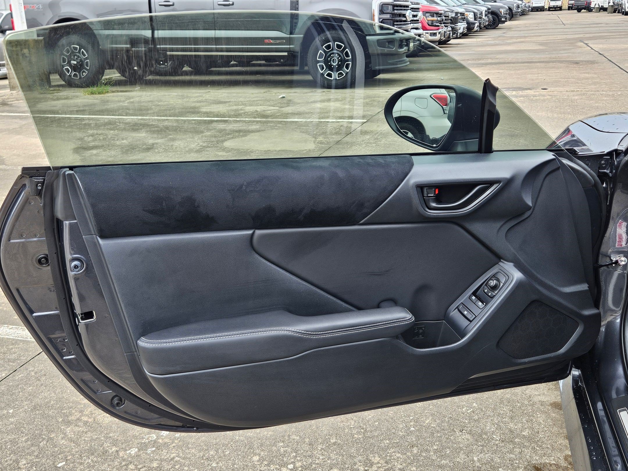 Used 2025 Toyota GR86 Premium RWD image 14