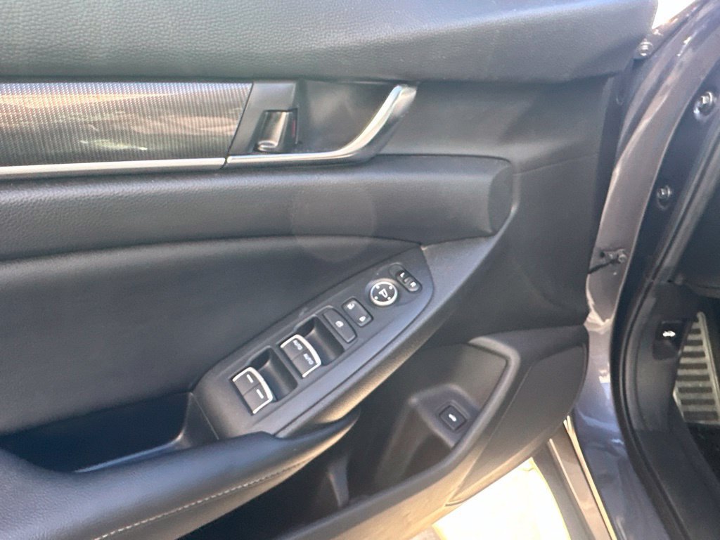 Used 2019 Honda Accord Sport image 13