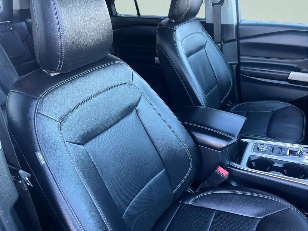 Certified 2021 Ford Explorer Limited w/ Equipment Group 301A image 16
