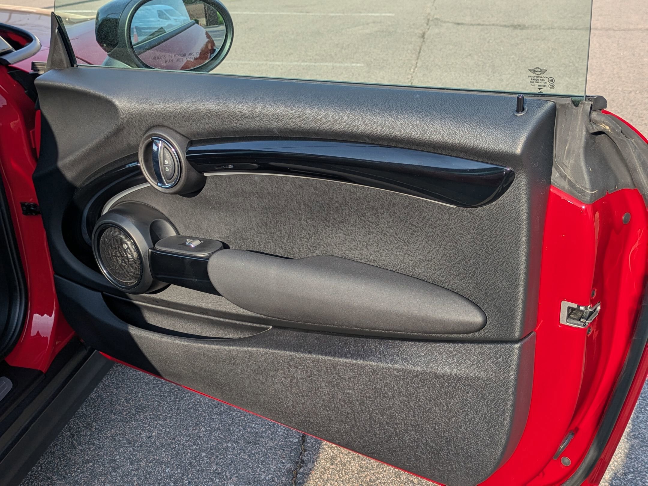 Used 2023 MINI Cooper S w/ Premium Package image 34