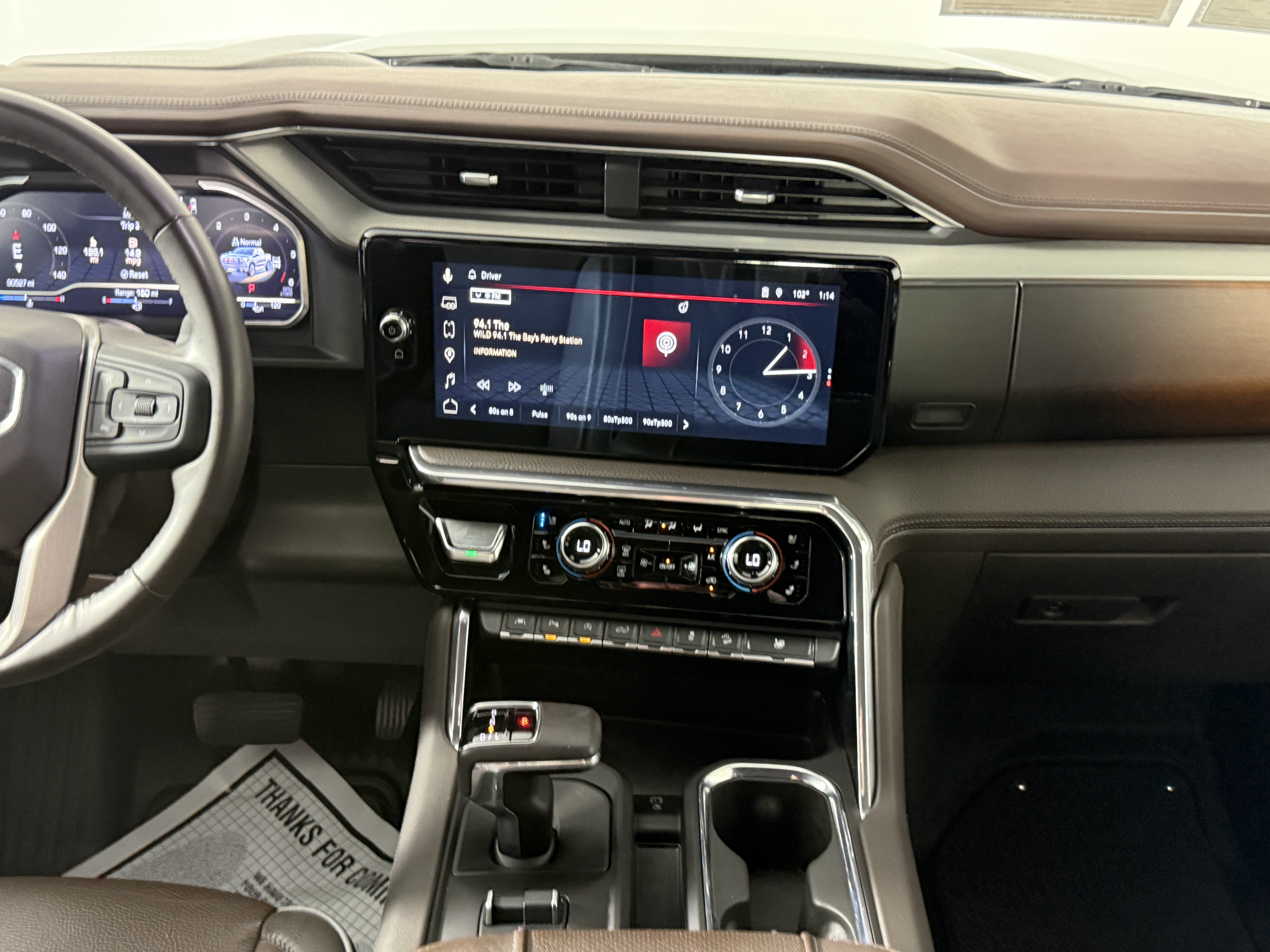 Used 2023 GMC Sierra 1500 Denali w/ Denali Reserve Package AWD/4WD image 11