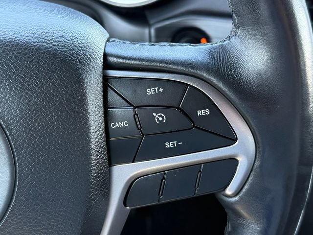 Used 2019 Jeep Grand Cherokee Limited image 21