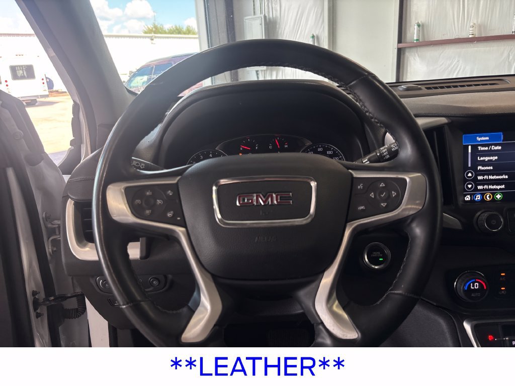 Used 2024 GMC Terrain SLT AWD/4WD image 16
