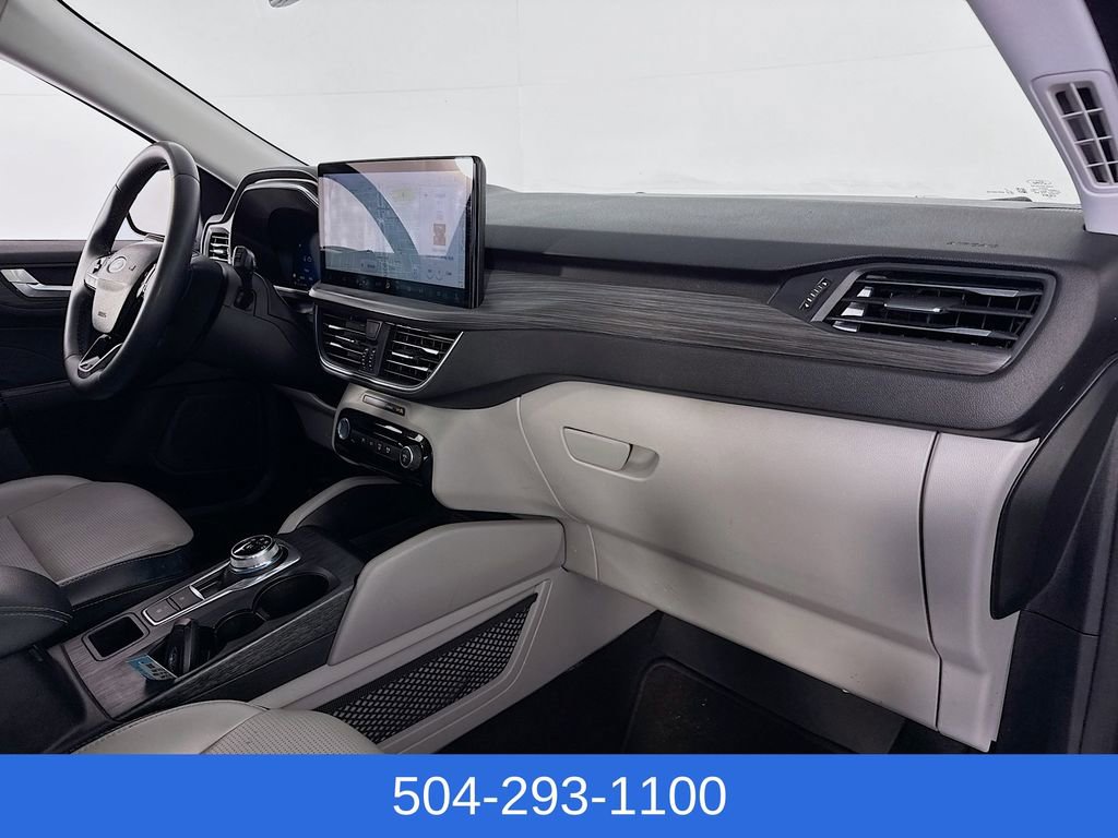 Certified 2023 Ford Escape Platinum FWD image 30