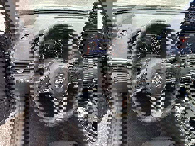 Used 2022 Nissan Altima 2.5 SV image 13