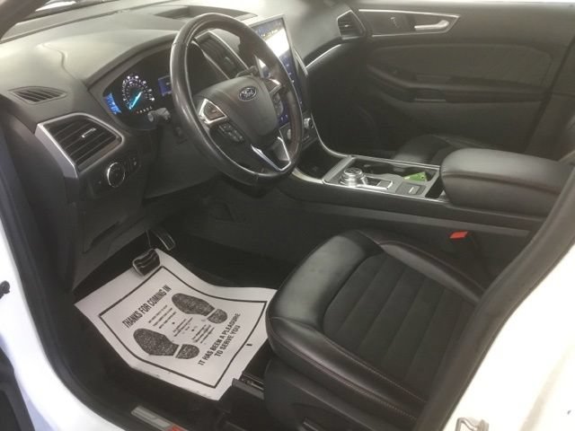 Certified 2024 Ford Edge ST-Line AWD/4WD image 11