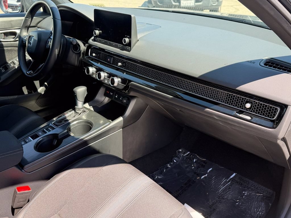 Used 2025 Honda Civic Sport image 9