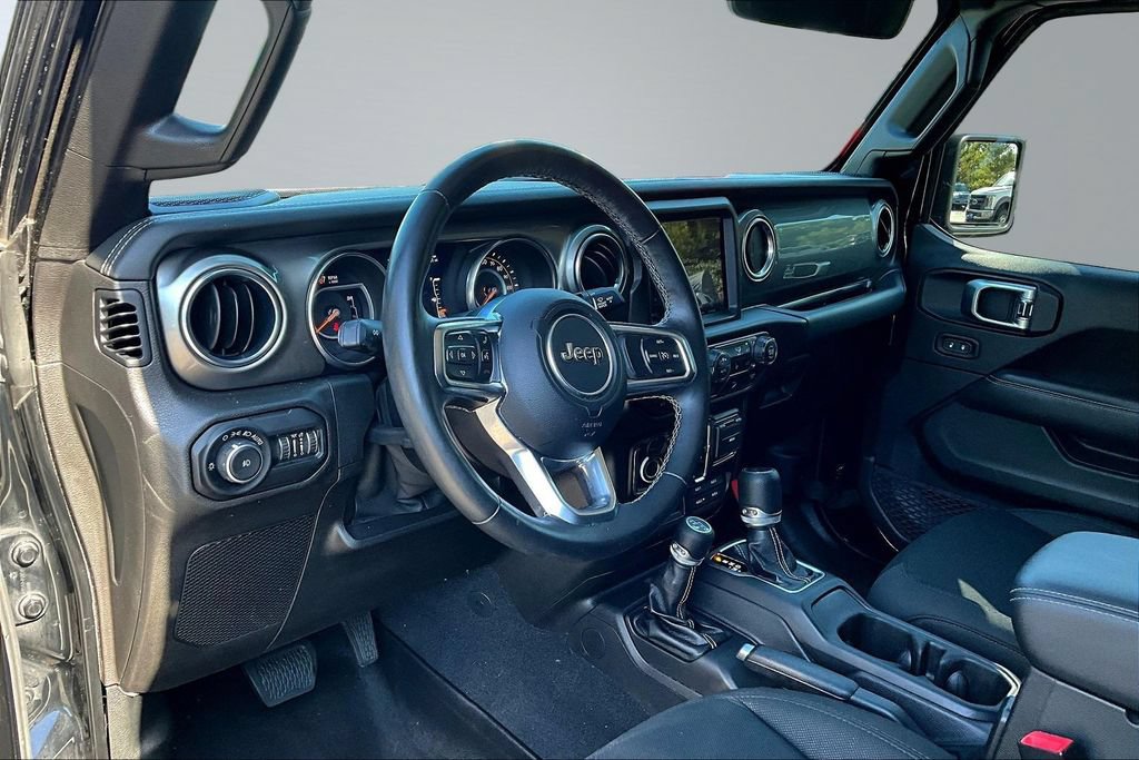 Used 2019 Jeep Wrangler Unlimited Sahara AWD/4WD image 20