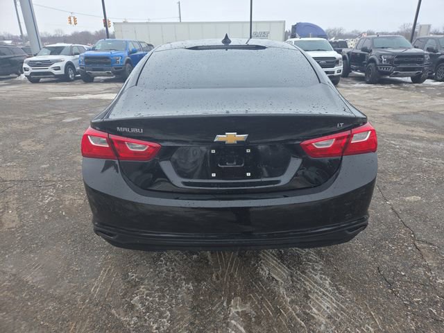Used 2017 Chevrolet Malibu LT image 7