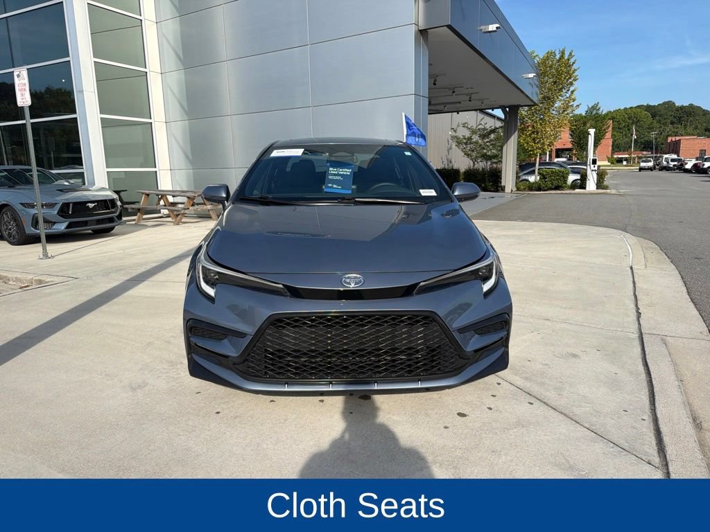 Used 2024 Toyota Corolla SE w/ SE Premium Package FWD image 2