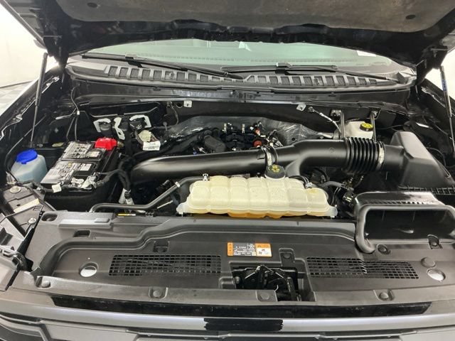 Certified 2025 Ford Expedition Active AWD/4WD image 41