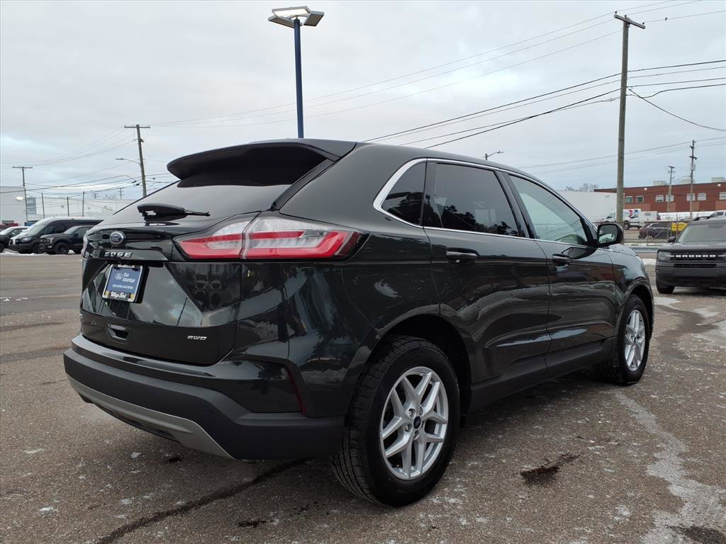 Certified 2022 Ford Edge SEL image 6