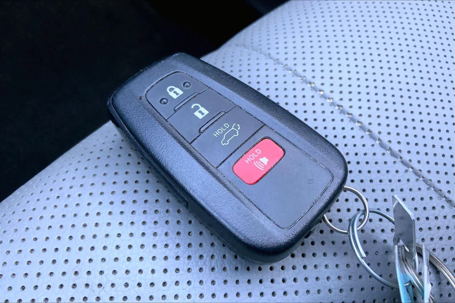 Used 2020 Toyota Highlander Platinum AWD/4WD image 22