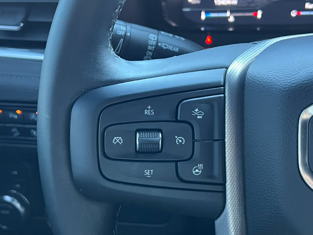 Used 2023 GMC Yukon XL Denali AWD/4WD image 21