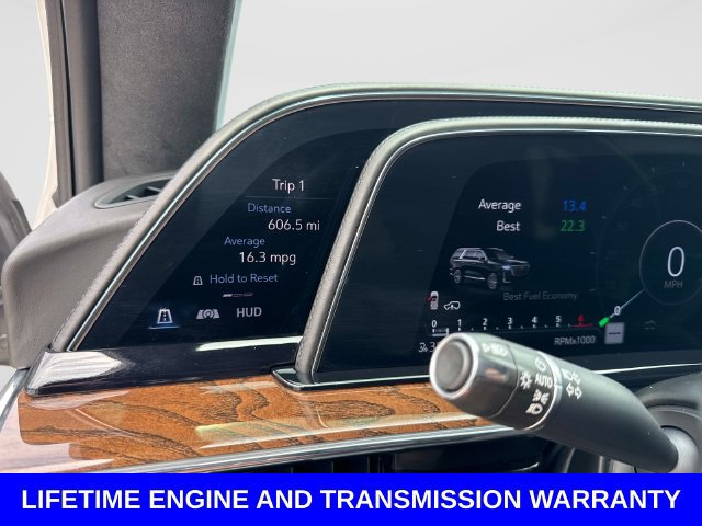 Used 2021 Cadillac Escalade Premium Luxury Platinum RWD image 34