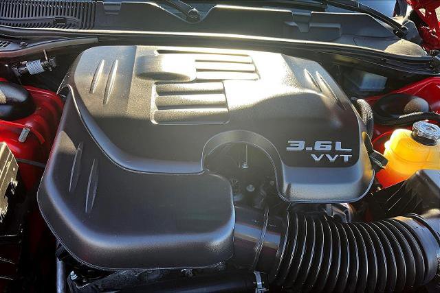 Used 2022 Dodge Challenger SXT w/ Plus Package image 37