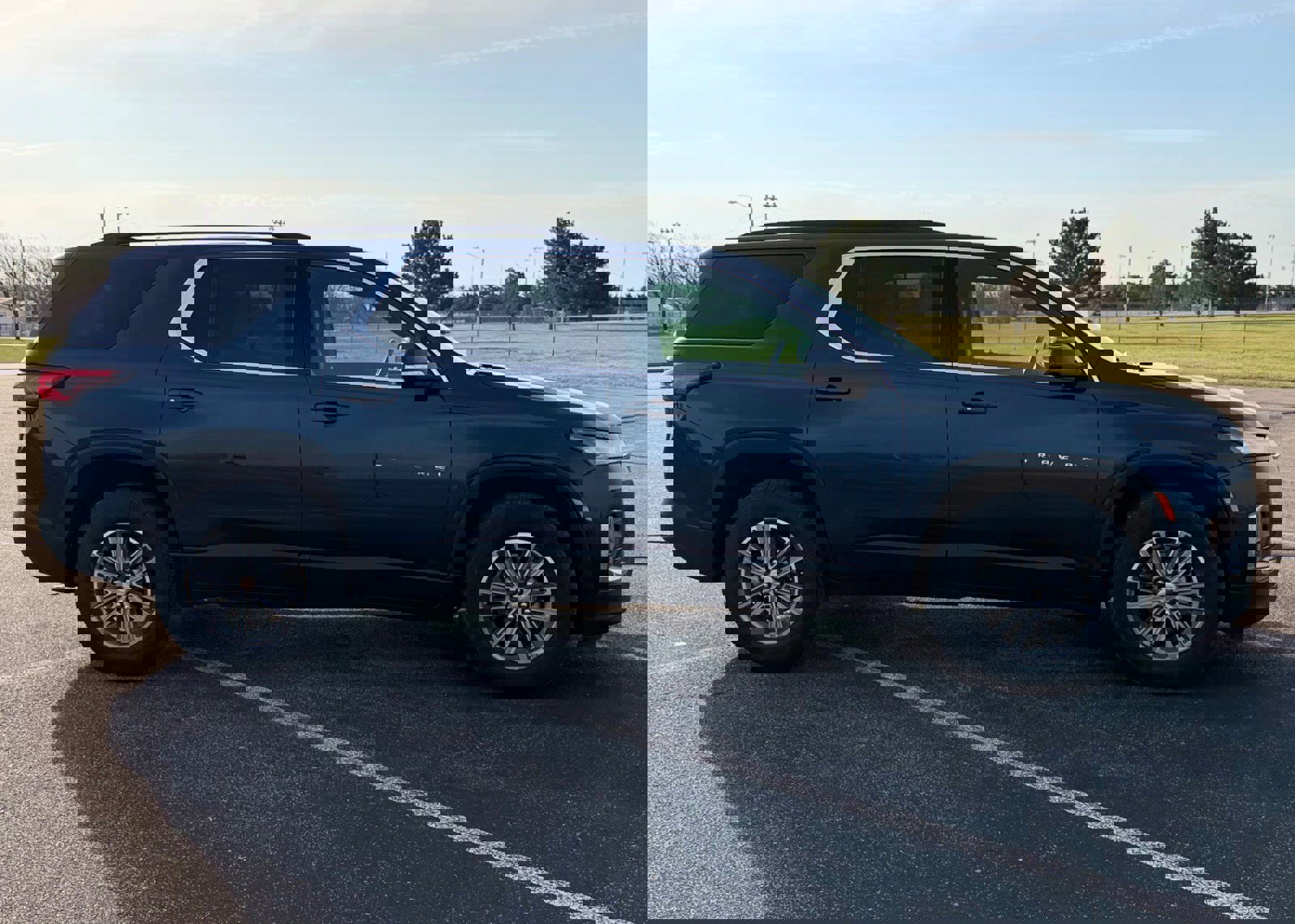 Used 2023 Chevrolet Traverse LT image 6