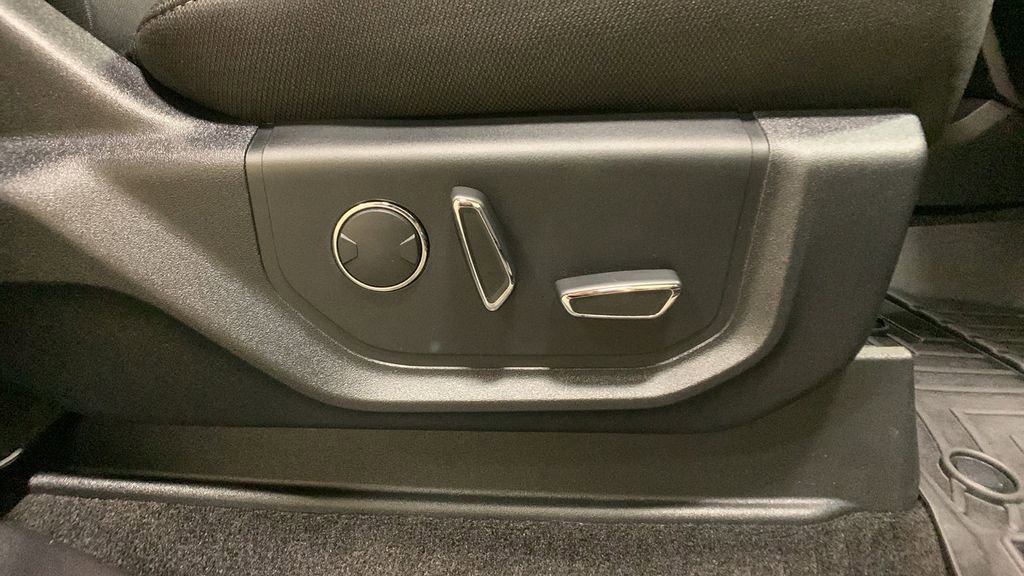 Certified 2018 Ford F150 XLT w/ Equipment Group 302A Luxury image 15