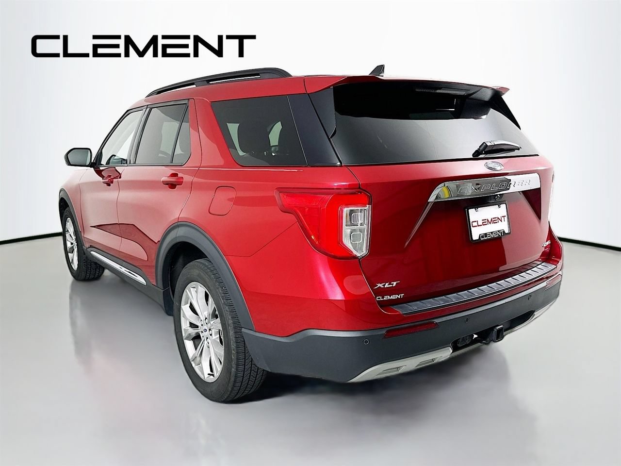 Certified 2023 Ford Explorer XLT w/ Equipment Group 202A AWD/4WD image 10