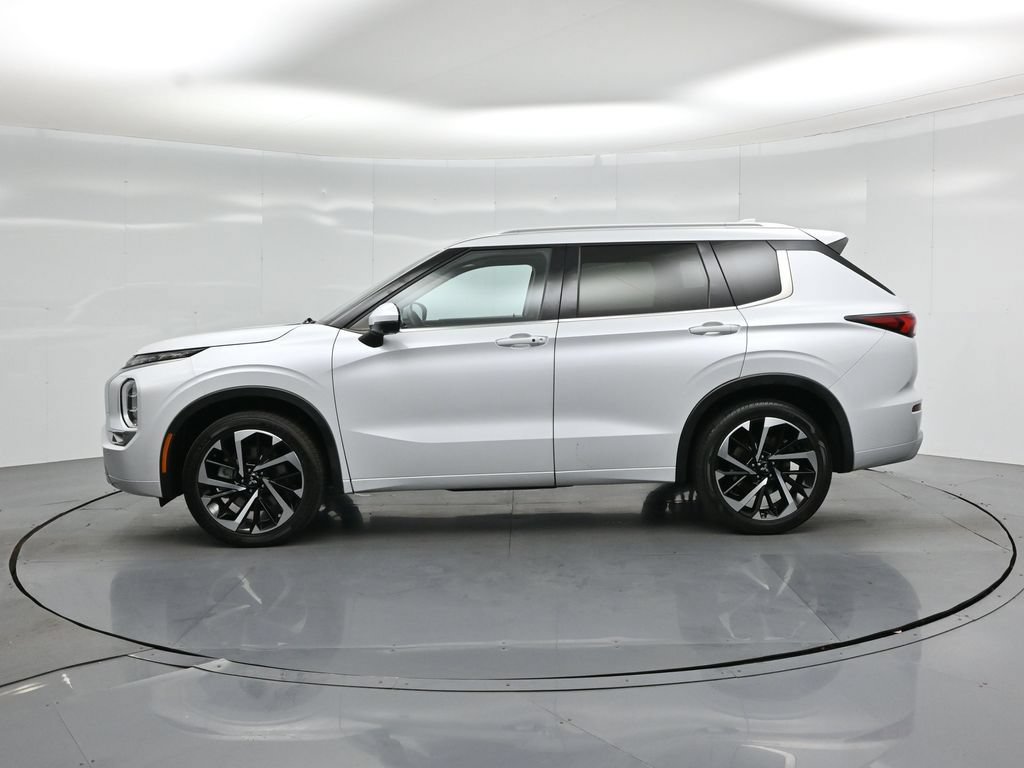 Used 2024 Mitsubishi Outlander SEL FWD image 26