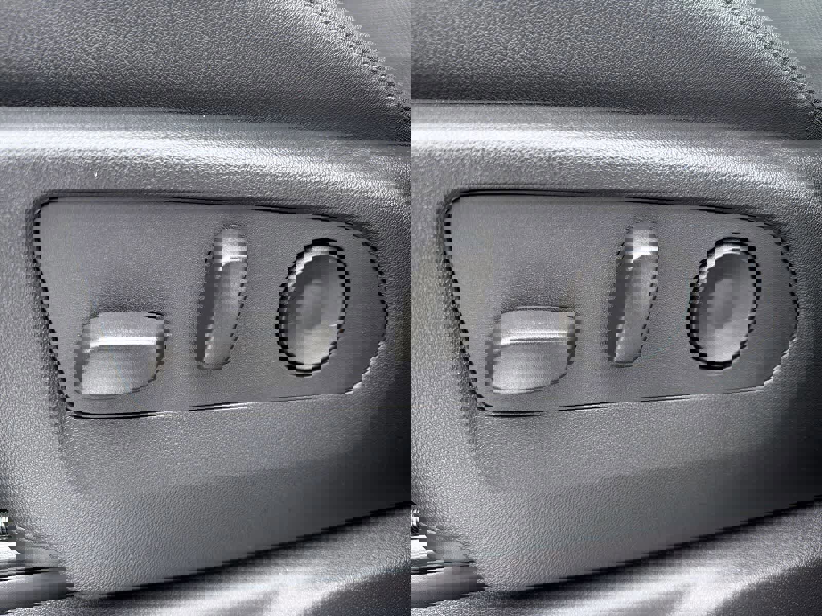 Used 2024 Chevrolet Silverado 2500 LTZ w/ LTZ Plus Package image 18