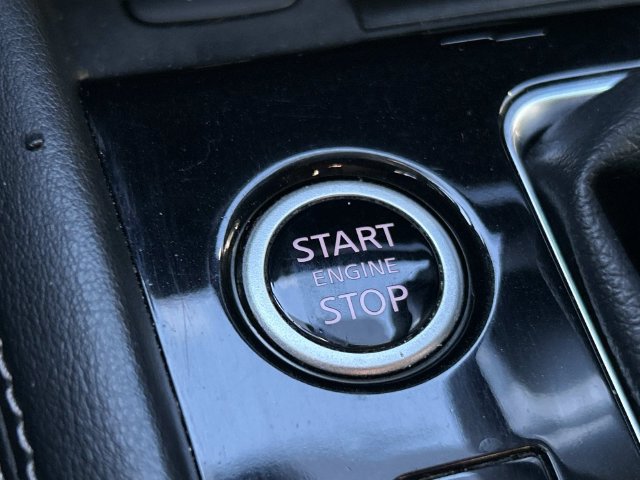 Used 2022 Nissan Kicks SR FWD image 35