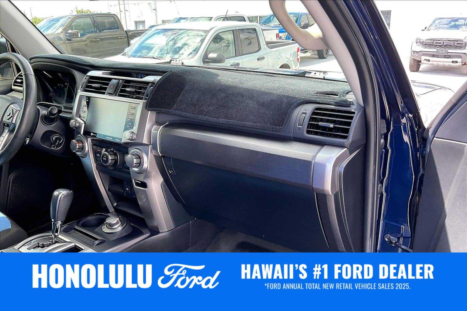Used 2021 Toyota 4Runner SR5 AWD/4WD image 23