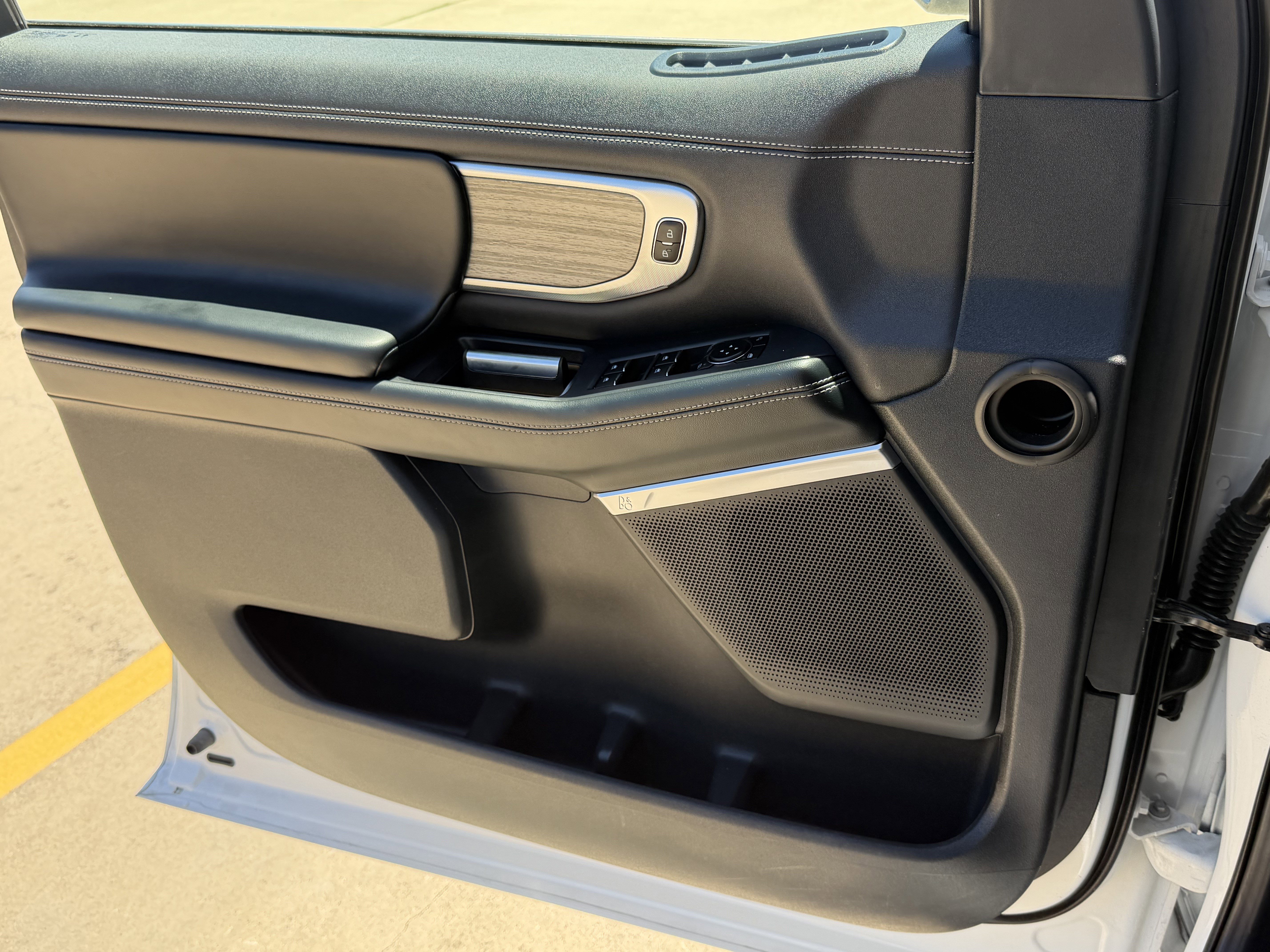 Certified 2025 Ford Expedition Max Platinum AWD/4WD image 24