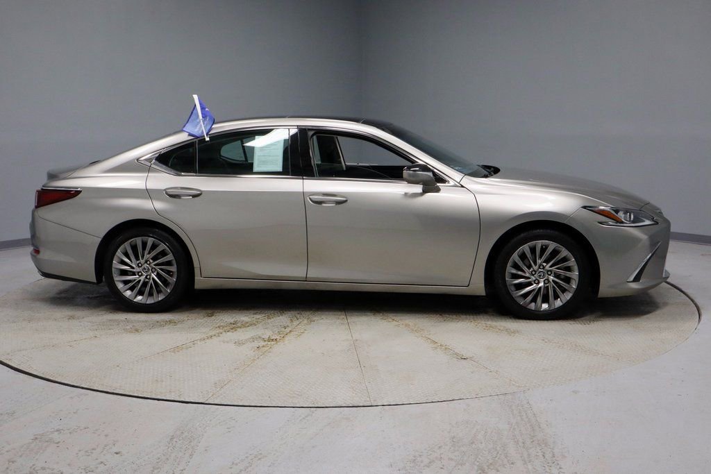 Used 2019 Lexus ES 350 Luxury image 6