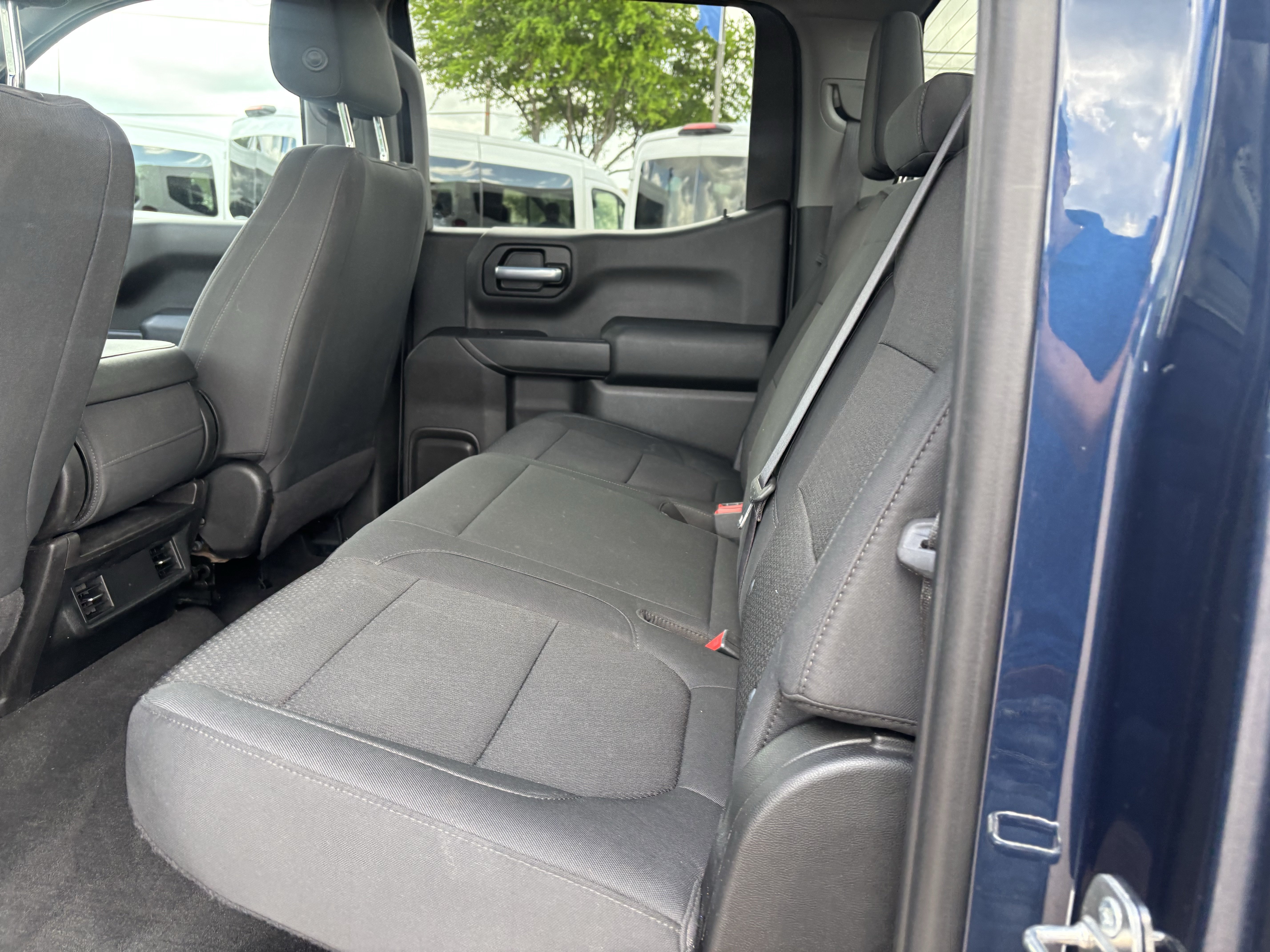 Used 2020 Chevrolet Silverado 1500 Custom w/ Custom Value Package RWD image 13