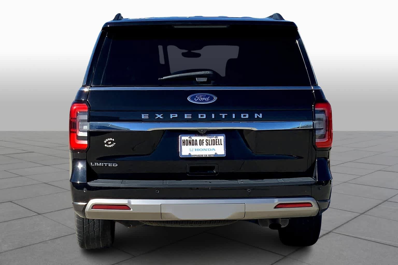 Certified 2022 Ford Expedition Limited AWD/4WD image 4