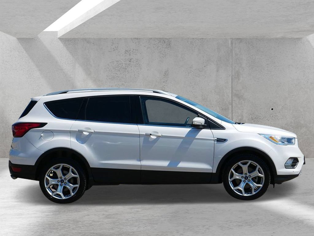 Certified 2019 Ford Escape Titanium AWD/4WD image 2