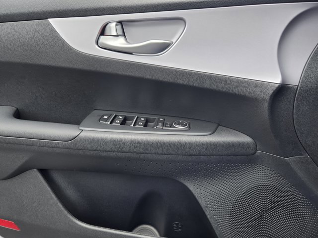 Used 2024 Kia Forte LXS w/ LXS Technology Package FWD image 19