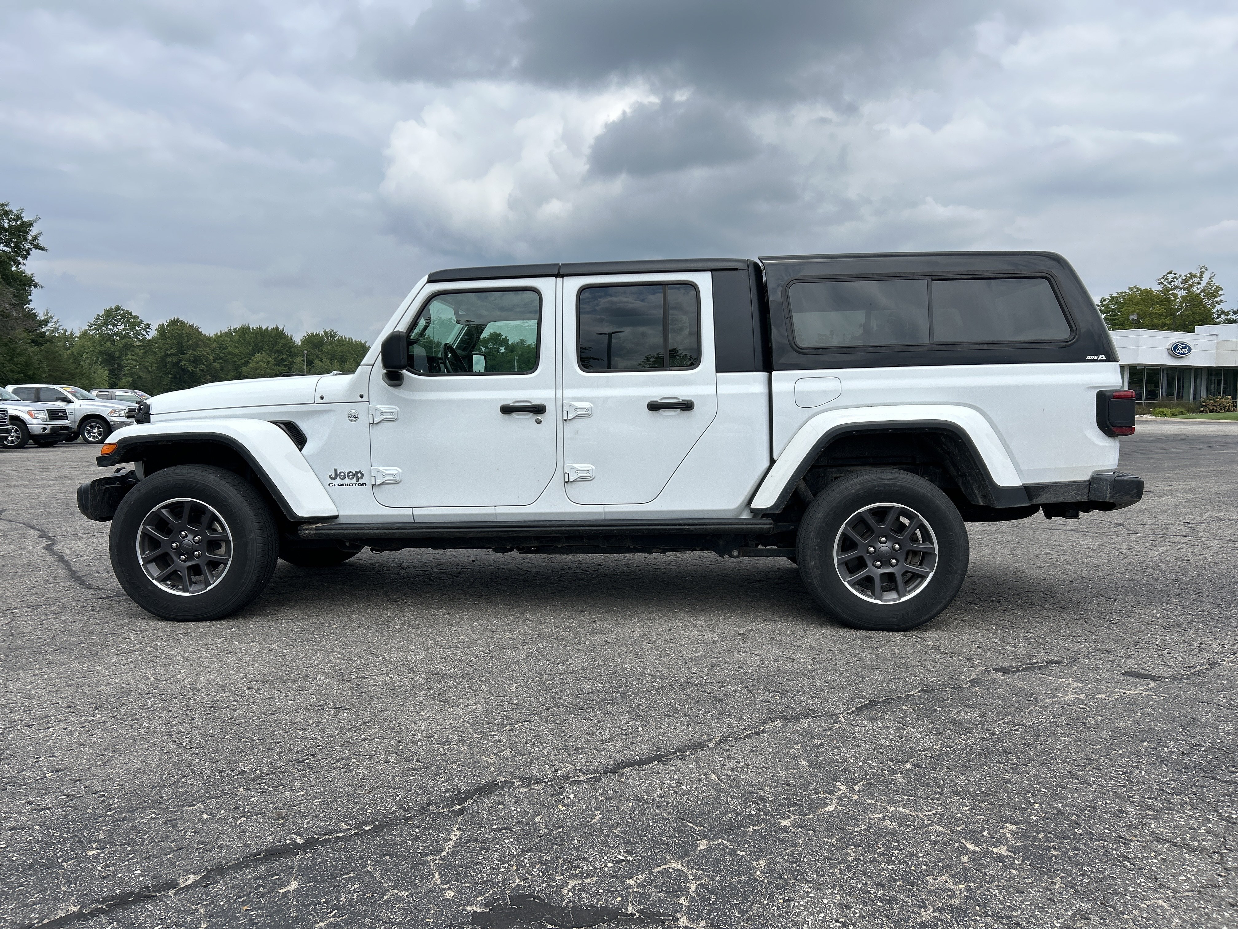 Used 2022 Jeep Gladiator Overland w/ Popular Equipment Package AWD/4WD image 7