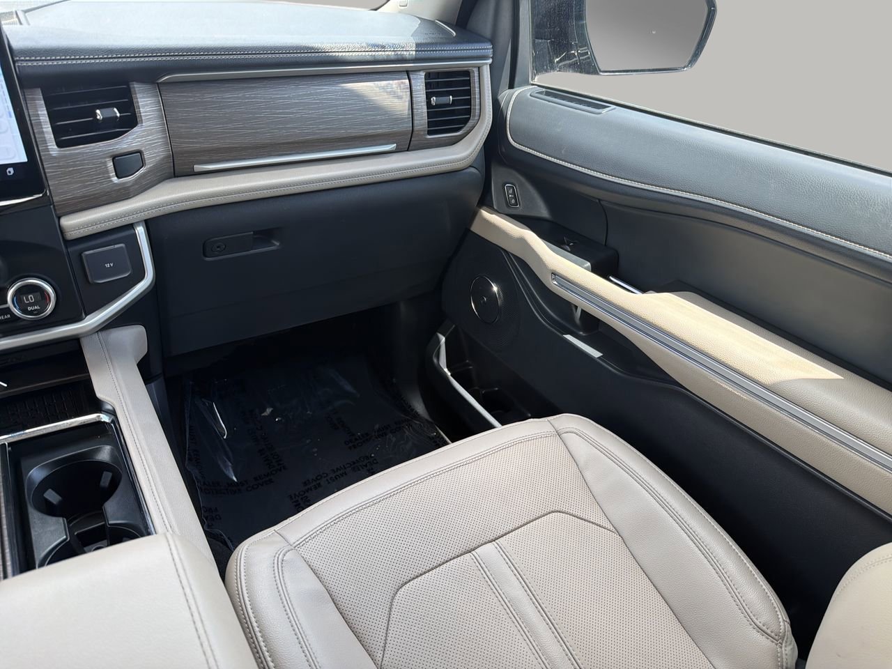 Certified 2024 Ford Expedition Max Limited RWD image 16