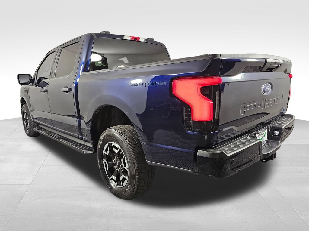 Certified 2023 Ford F150 Lightning XLT AWD/4WD image 5