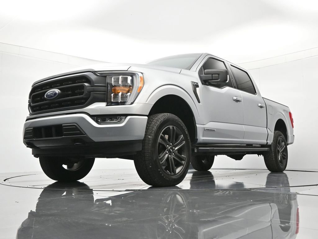 Certified 2021 Ford F150 XLT w/ Equipment Group 302A High image 3