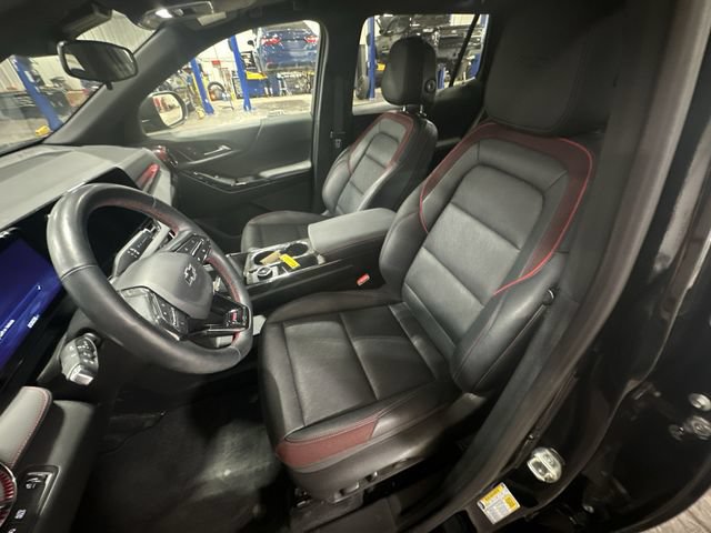 Used 2025 Chevrolet Equinox RS FWD image 17