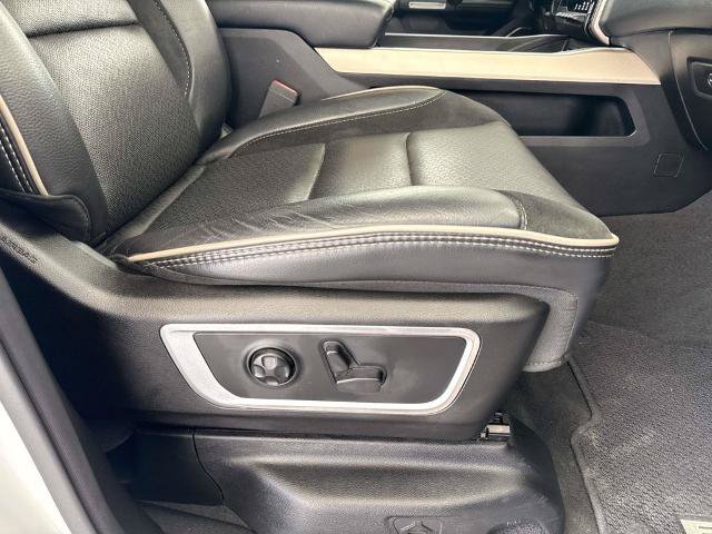 Used 2019 RAM 1500 Laramie RWD image 17