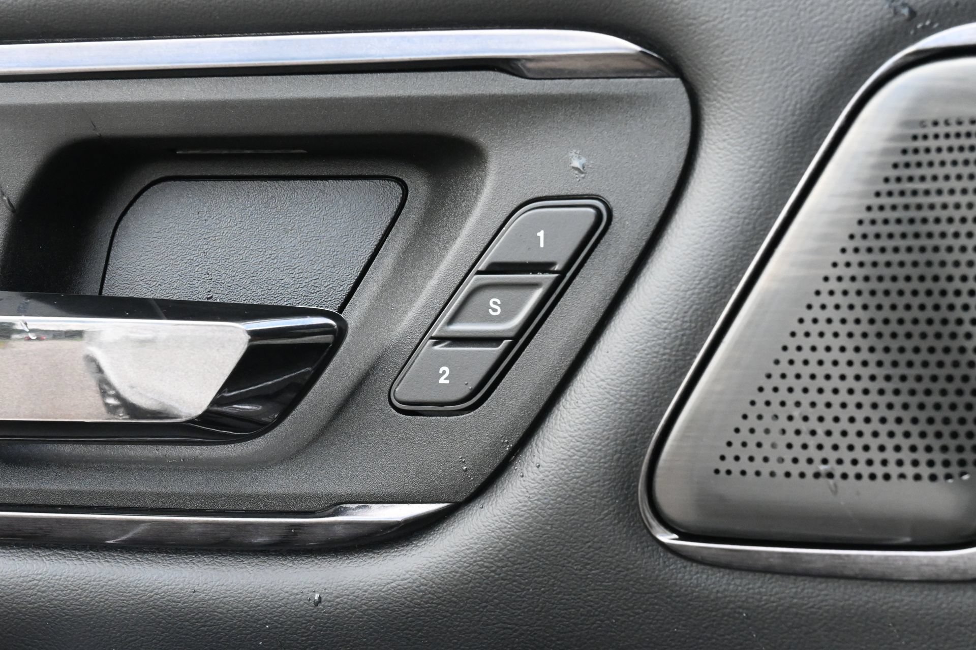 Used 2023 RAM 1500 Limited AWD/4WD image 14