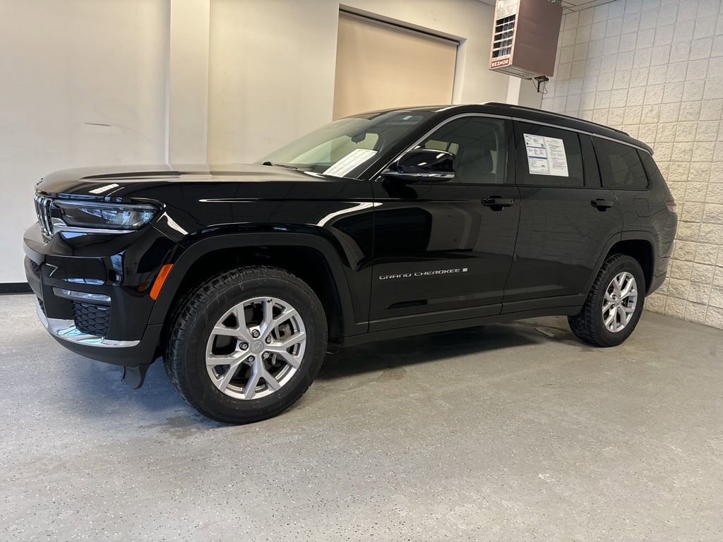 Used 2022 Jeep Grand Cherokee L Limited image 15