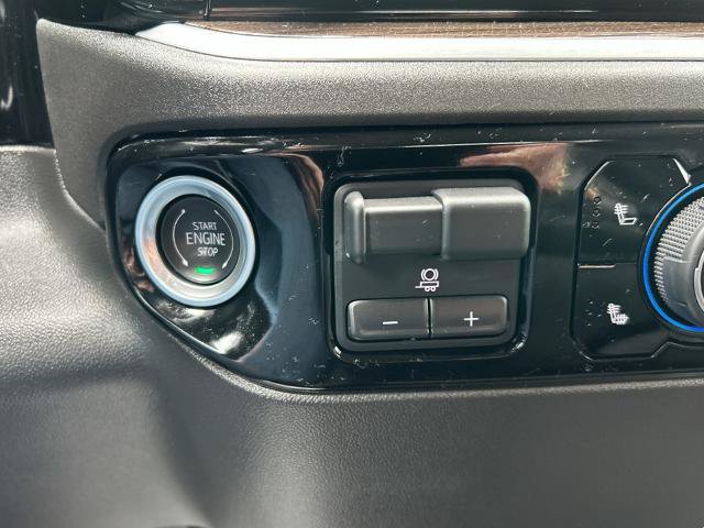 Used 2025 Chevrolet Silverado 1500 RST AWD/4WD image 19