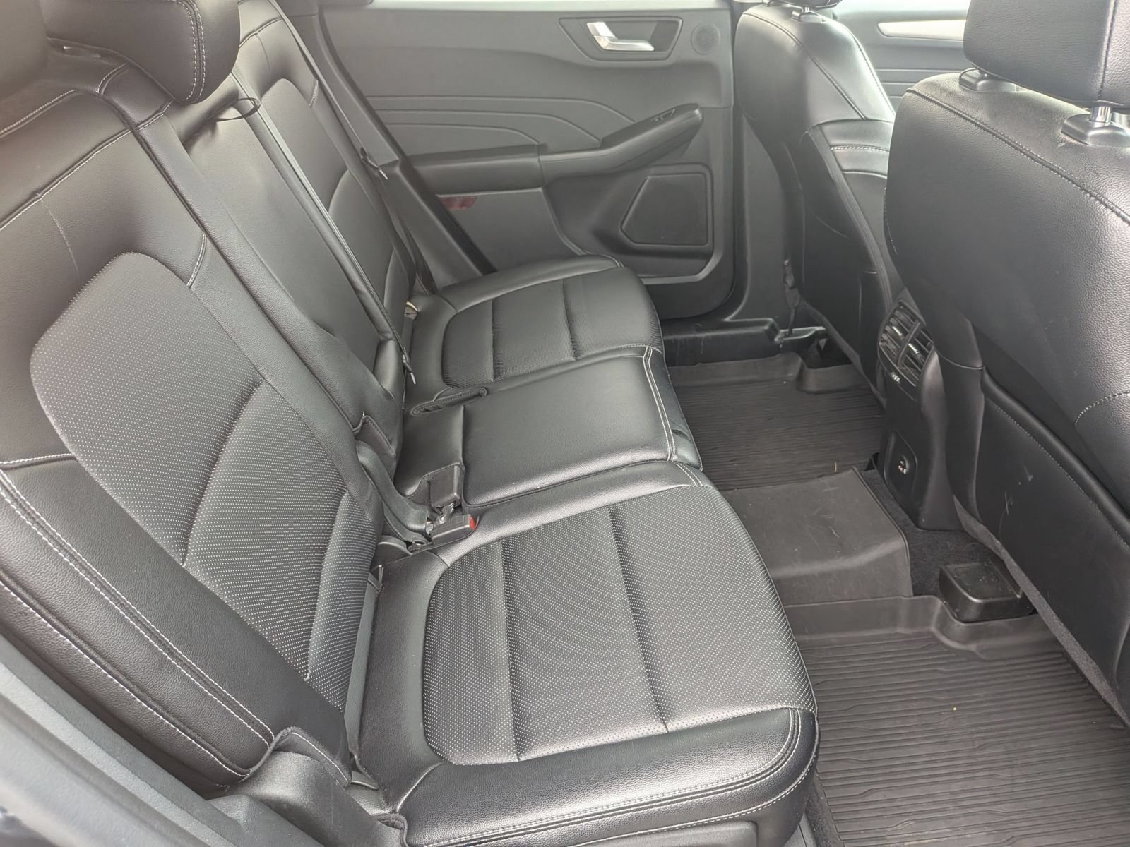 Certified 2022 Ford Escape SEL w/ Technology Package AWD/4WD image 30