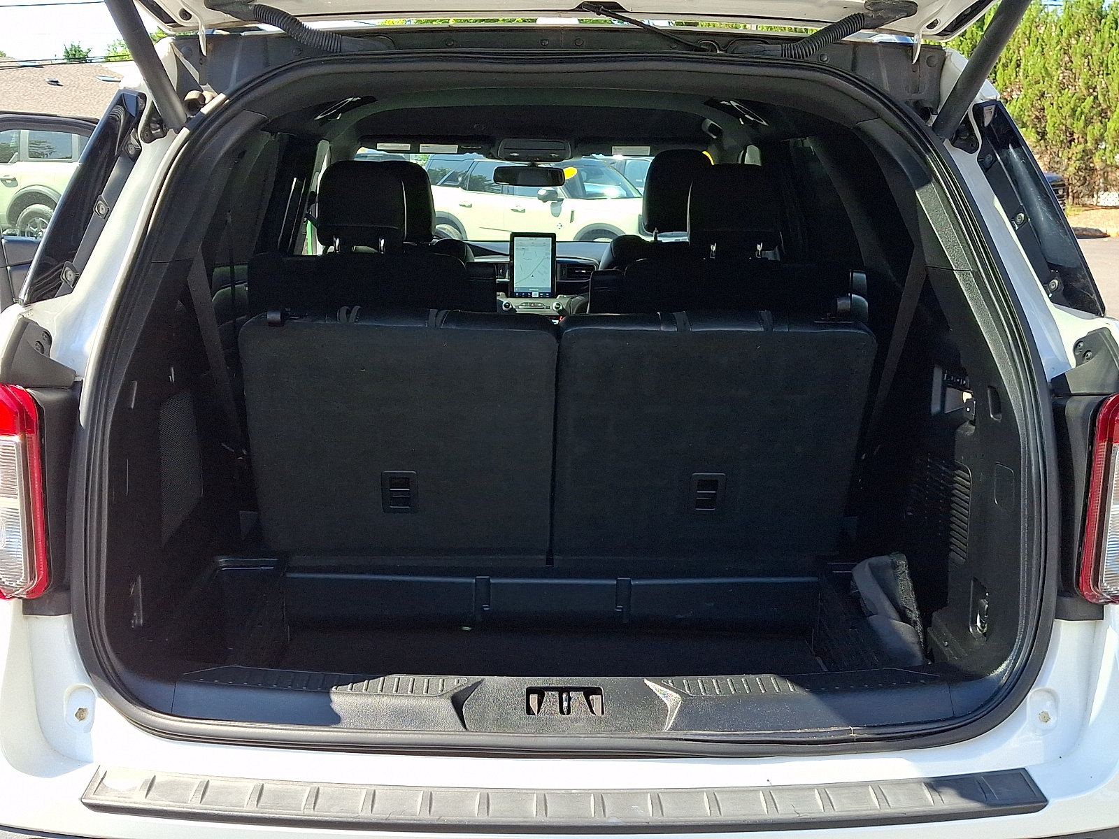 Certified 2020 Ford Explorer ST w/ ST Street Pack AWD/4WD image 29