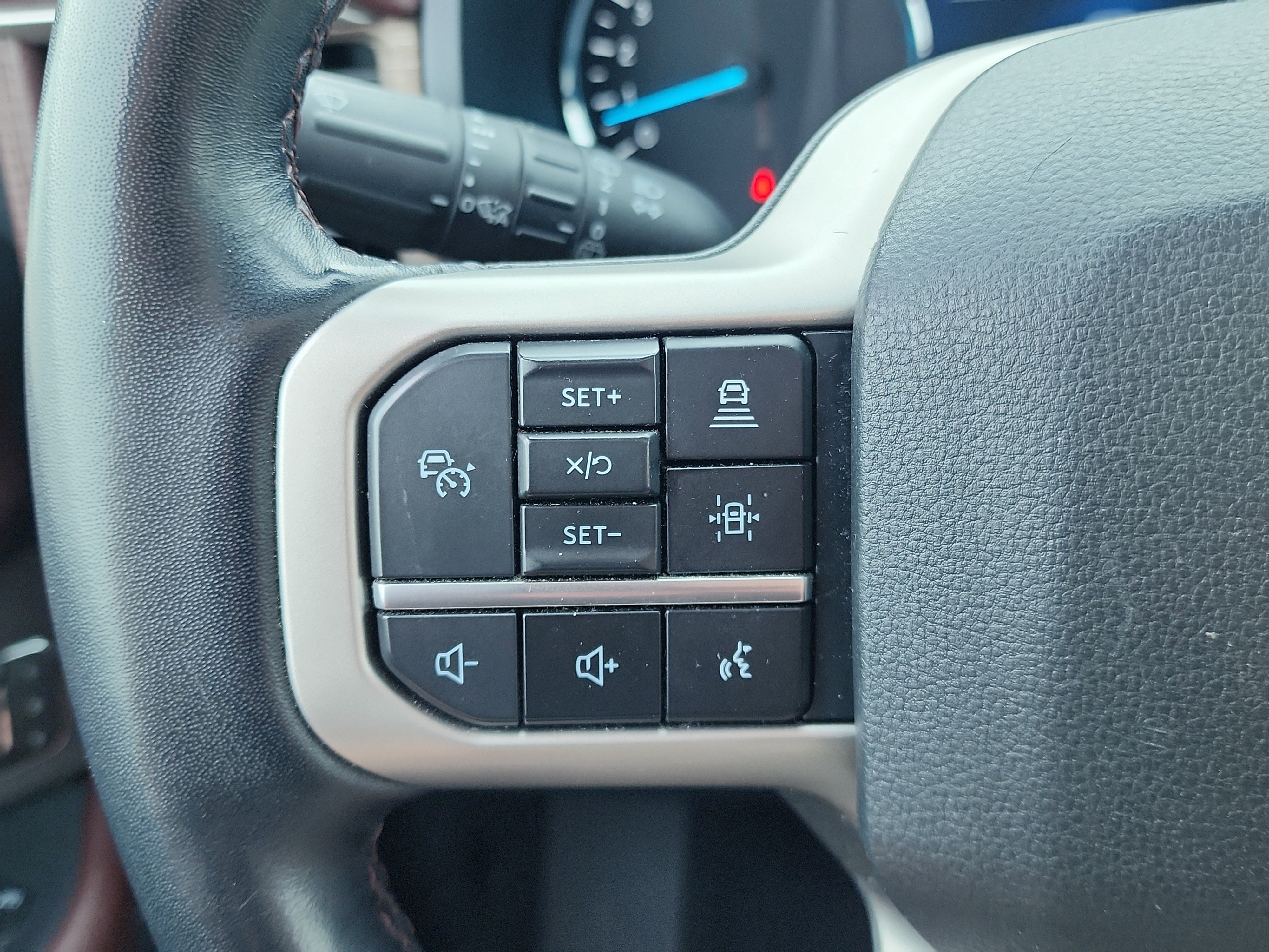 Certified 2023 Ford Expedition Limited image 21